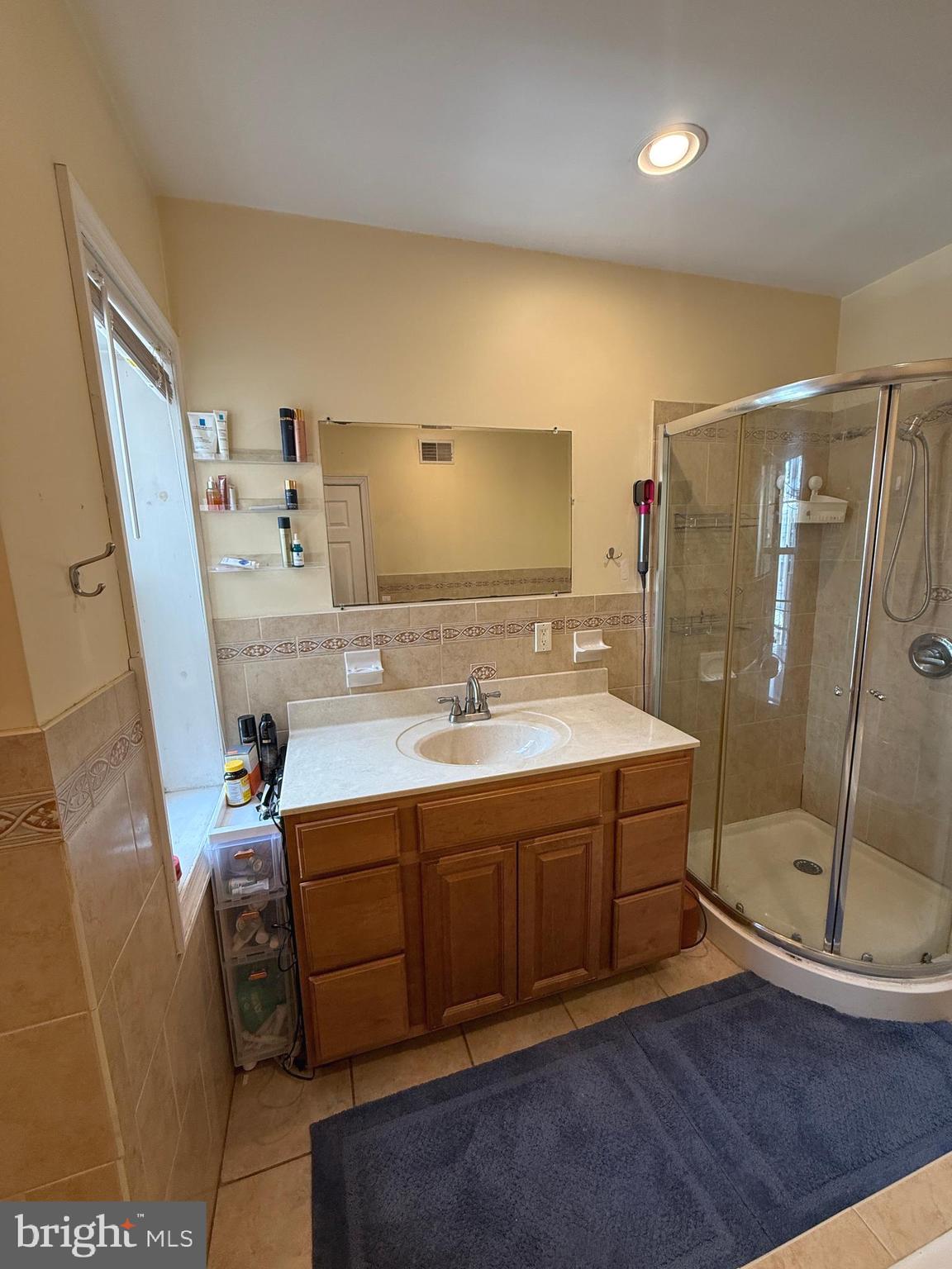 614 S LECOUNT STREET