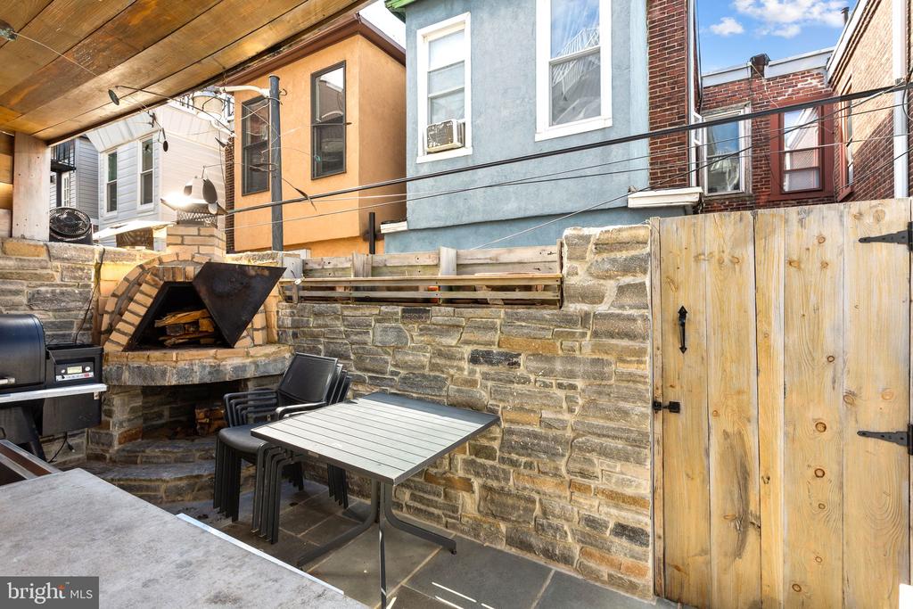 846 N 24TH STREET
