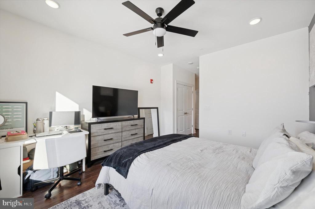 1148 N 2ND STREET 2D