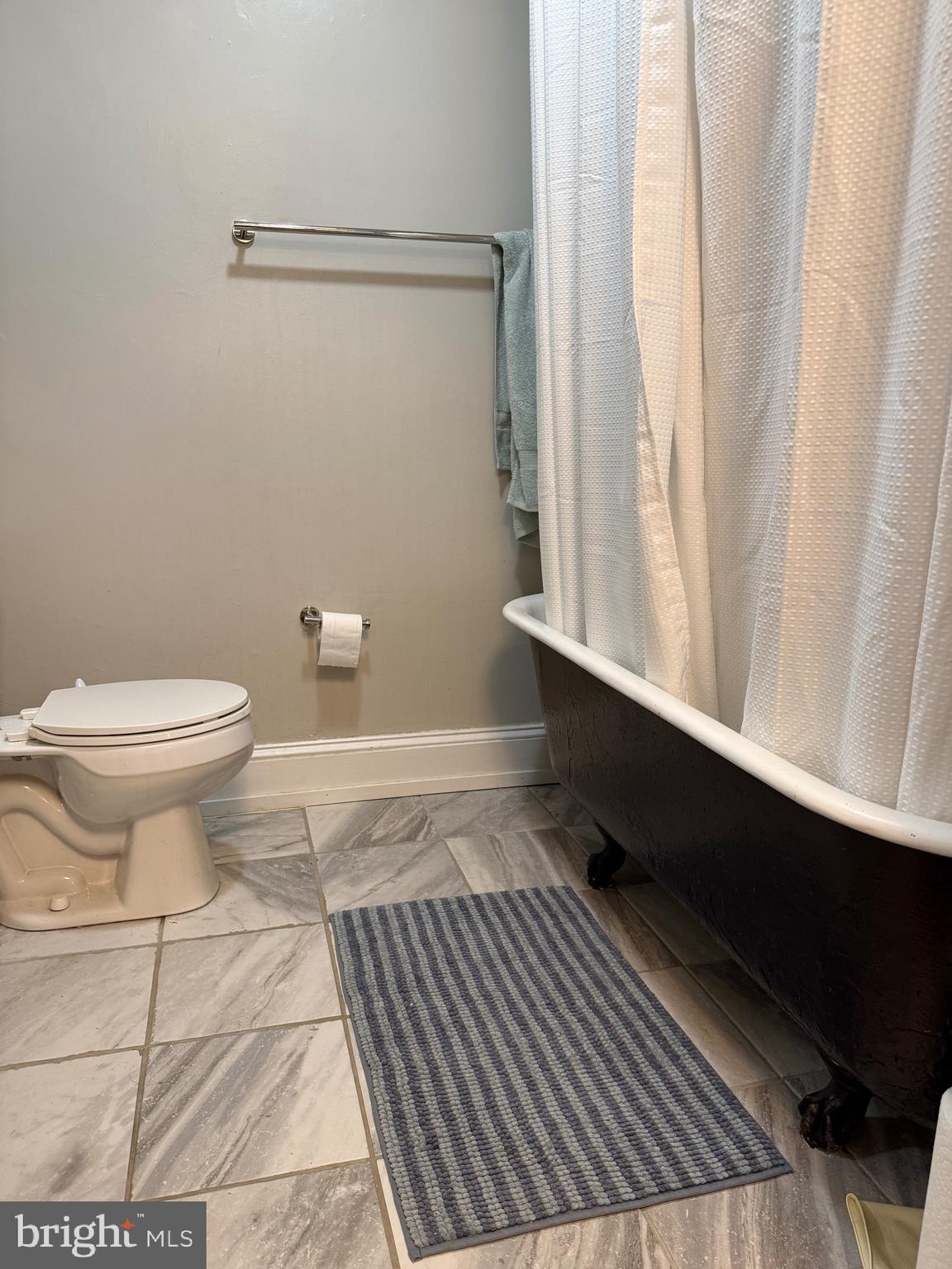 2217 FITZWATER STREET