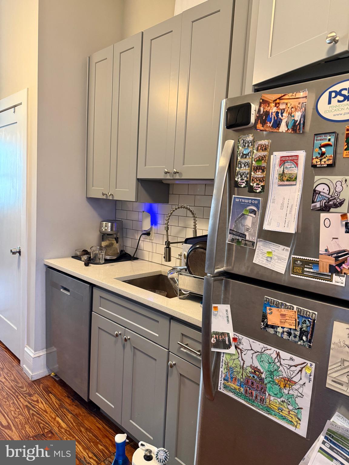 2217 FITZWATER STREET