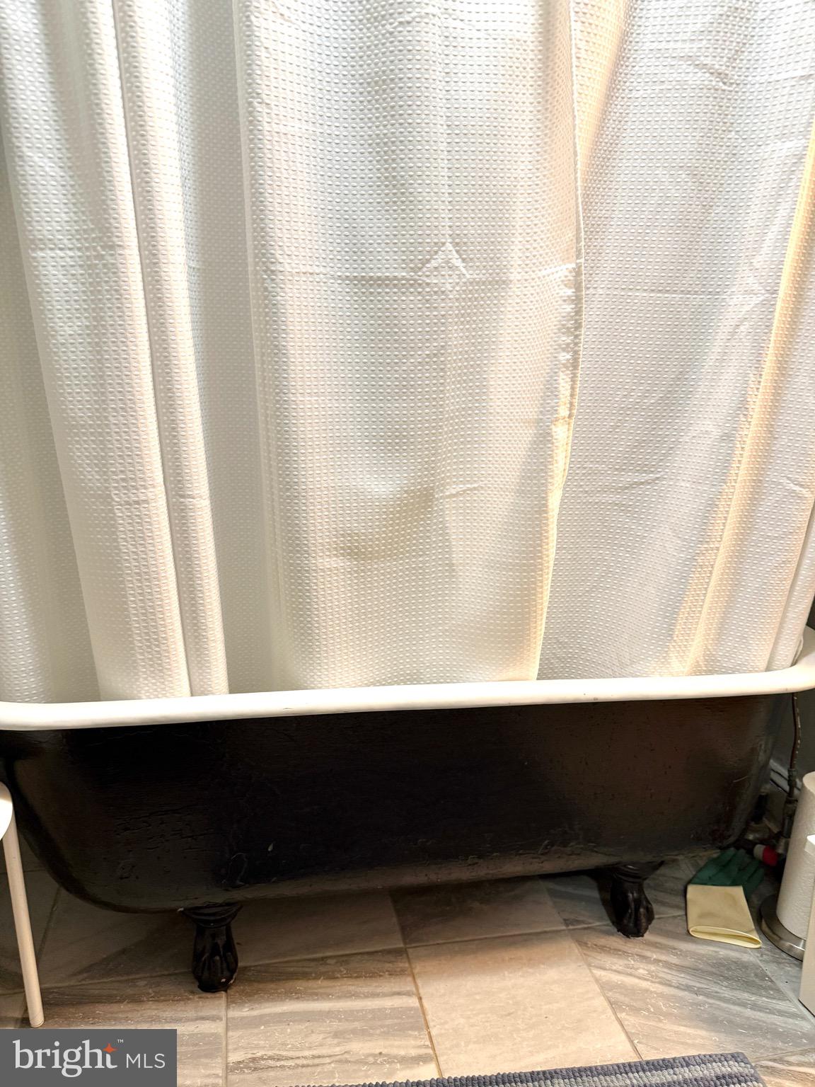 2217 FITZWATER STREET