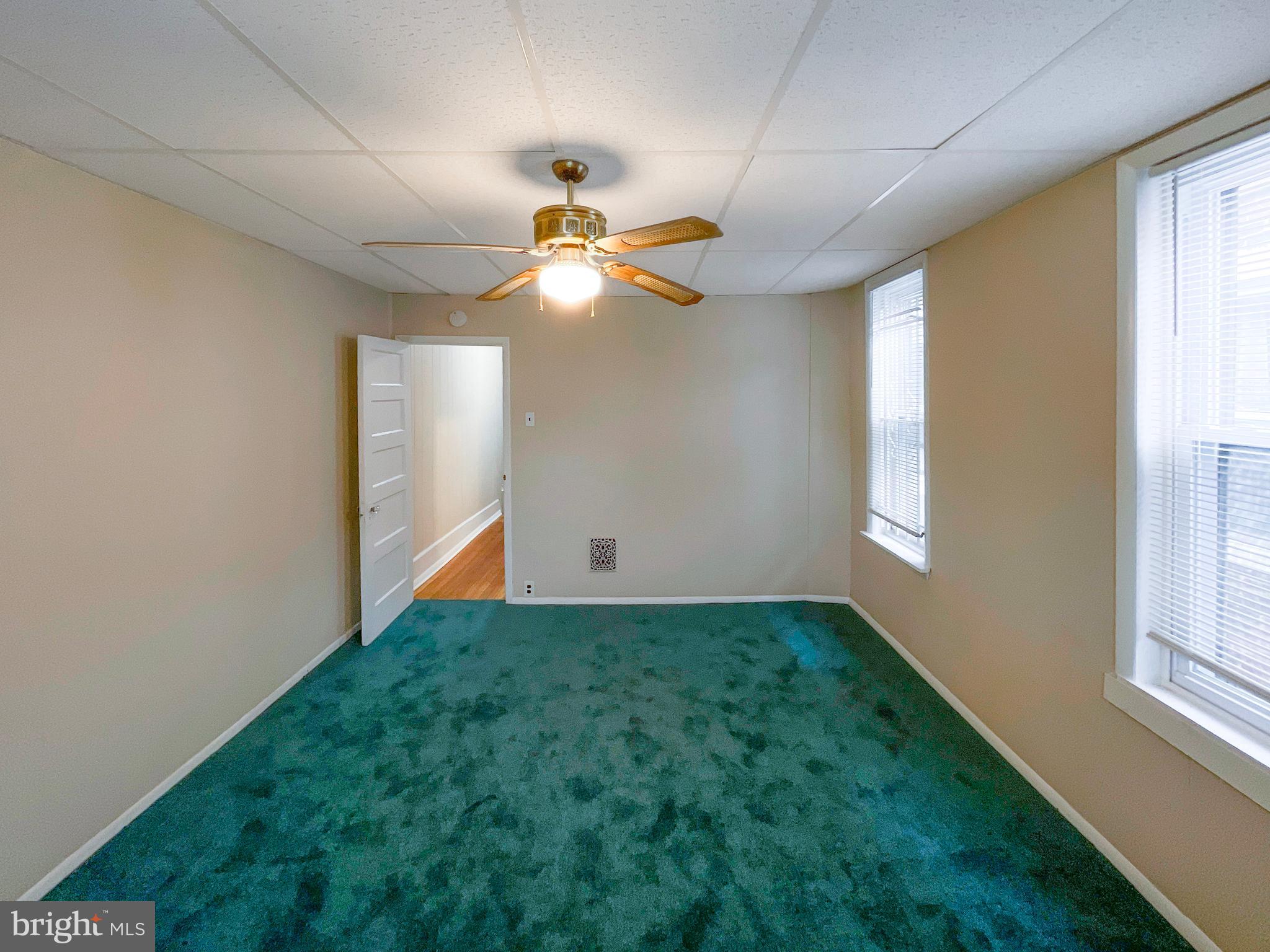 2835 W LEHIGH AVENUE