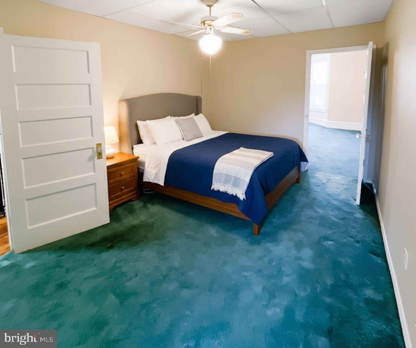 2835 W LEHIGH AVENUE