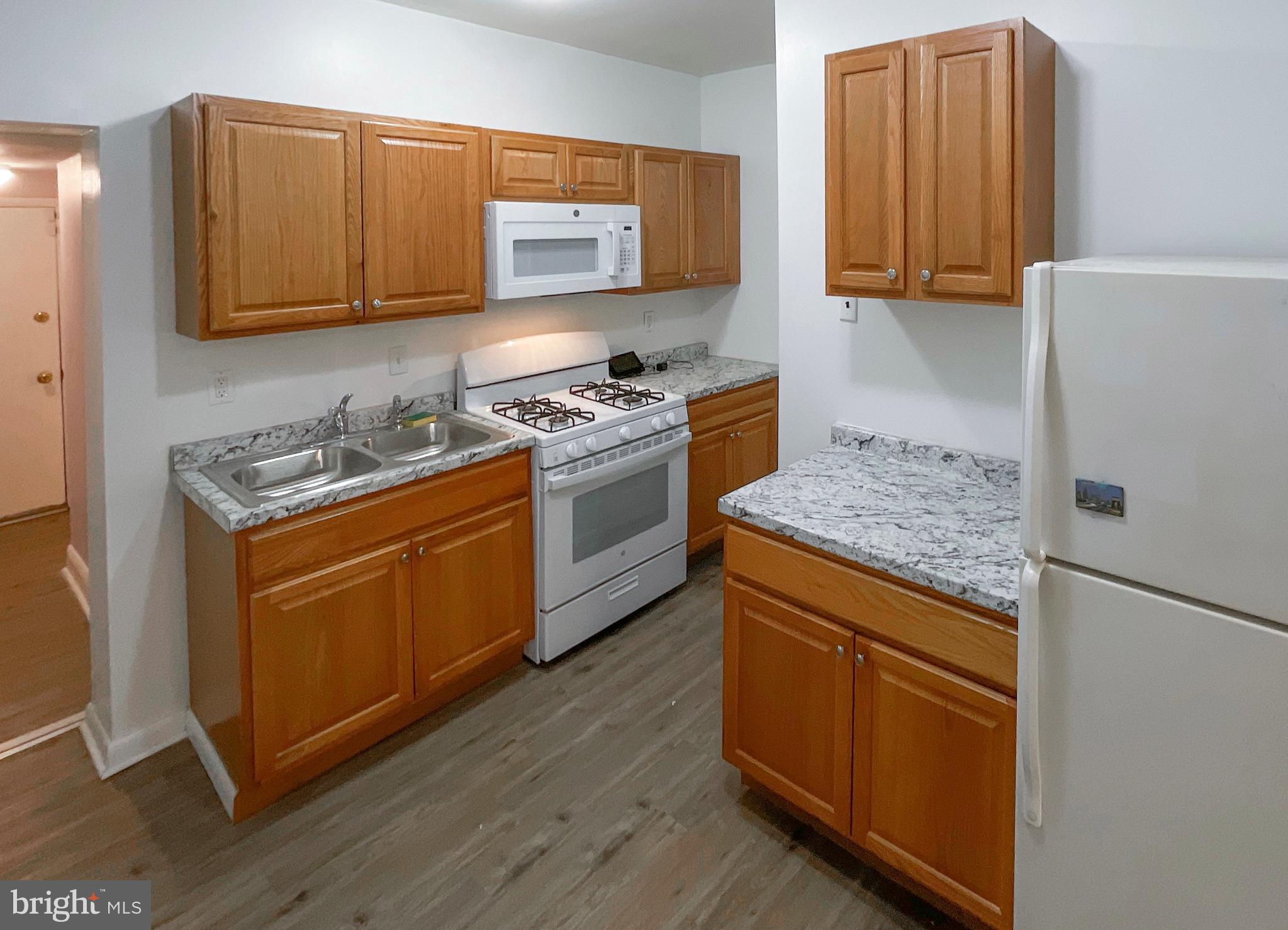 2835 W LEHIGH AVENUE