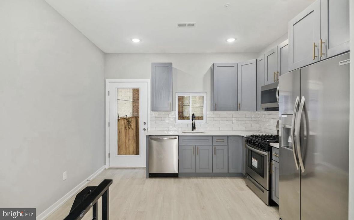 2426 JASPER STREET A