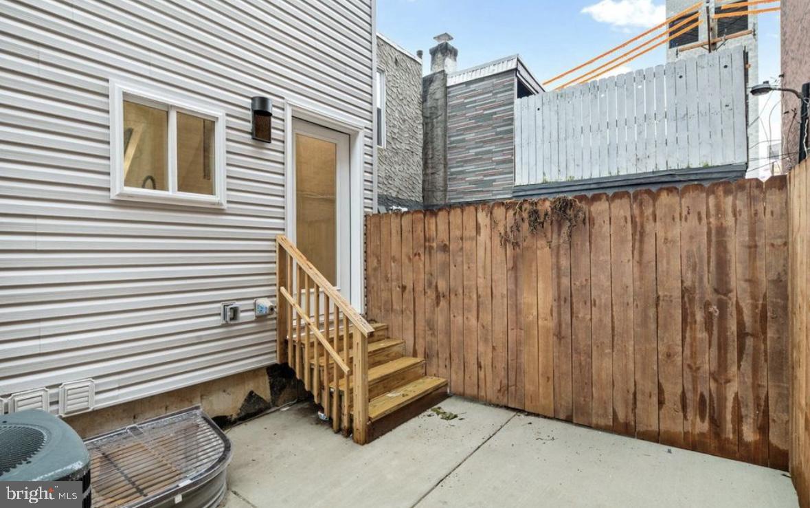 2426 JASPER STREET A