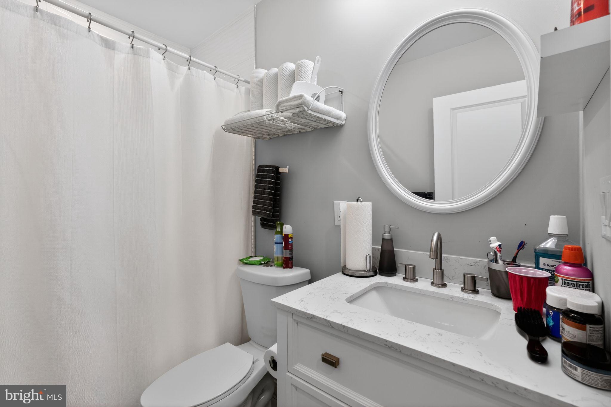 2336 N MASCHER STREET