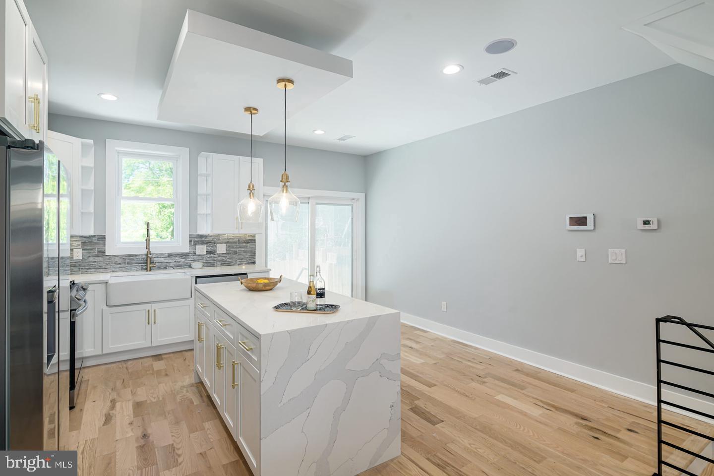 2336 N MASCHER STREET