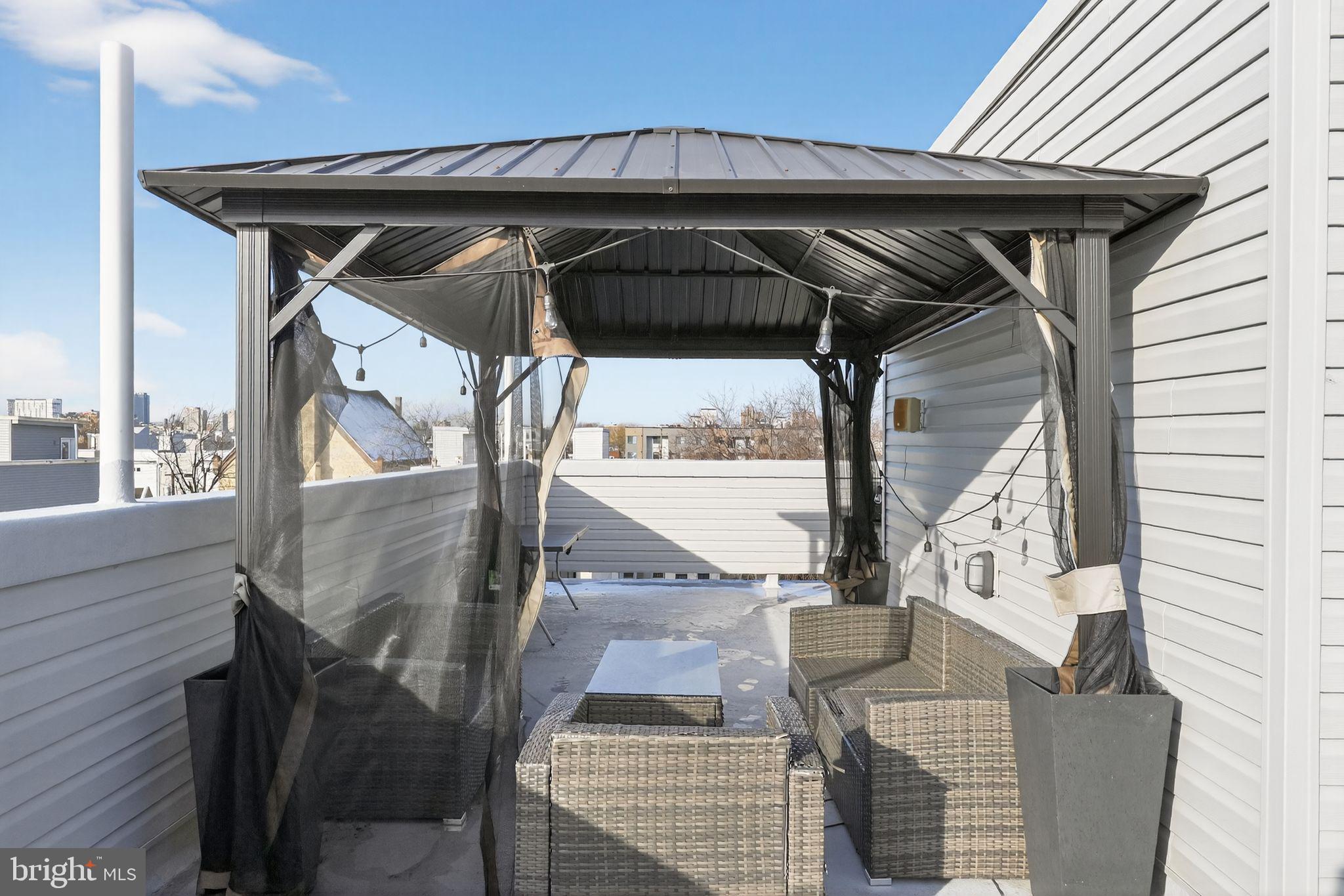 2336 N MASCHER STREET