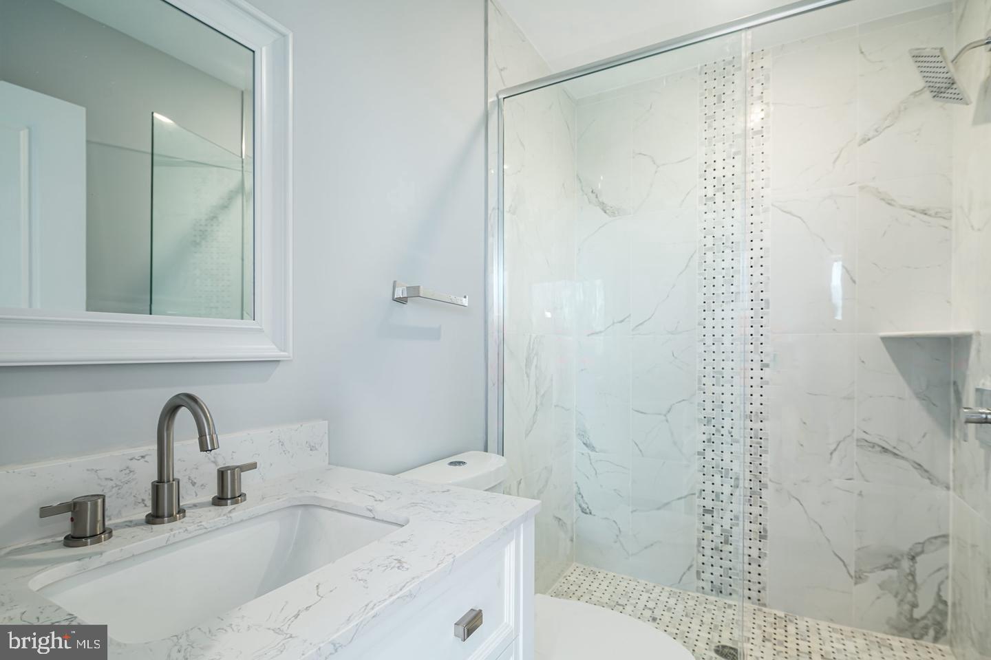 2336 N MASCHER STREET