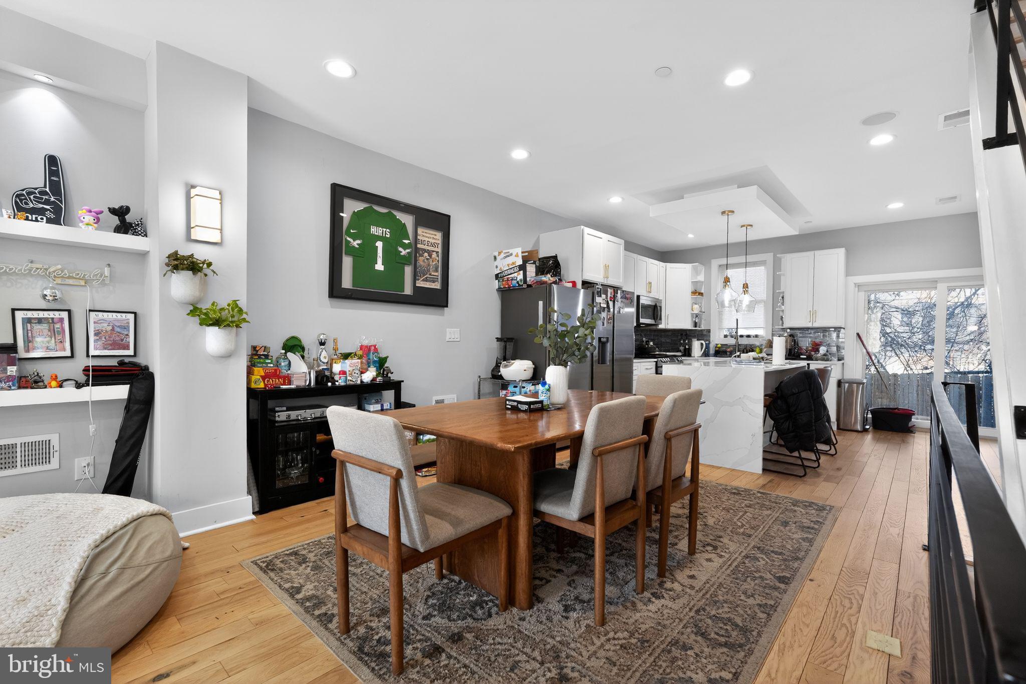 2336 N MASCHER STREET