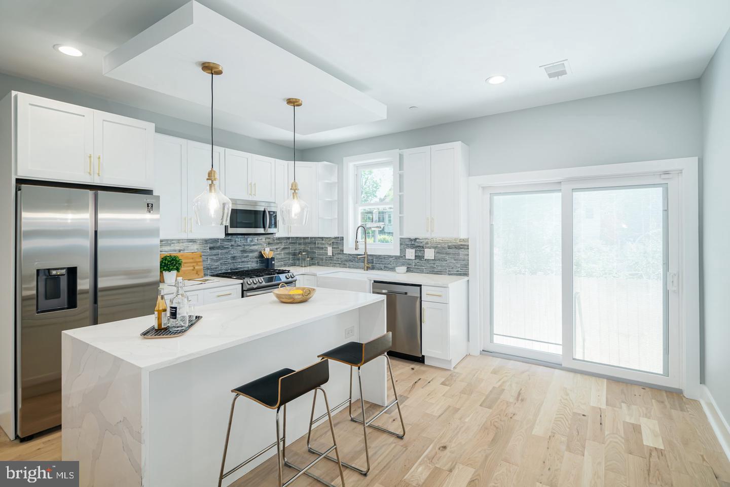 2336 N MASCHER STREET