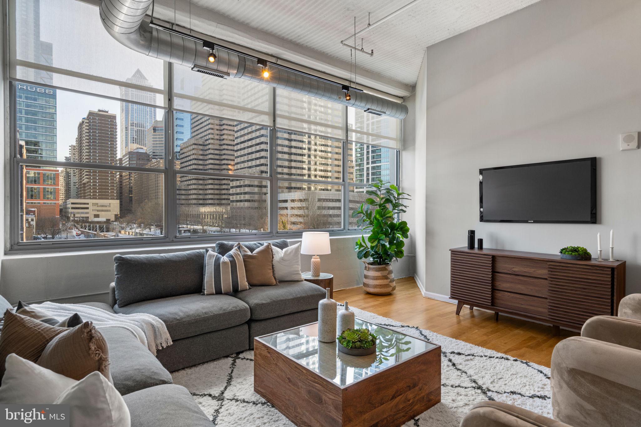 2200 ARCH STREET 409