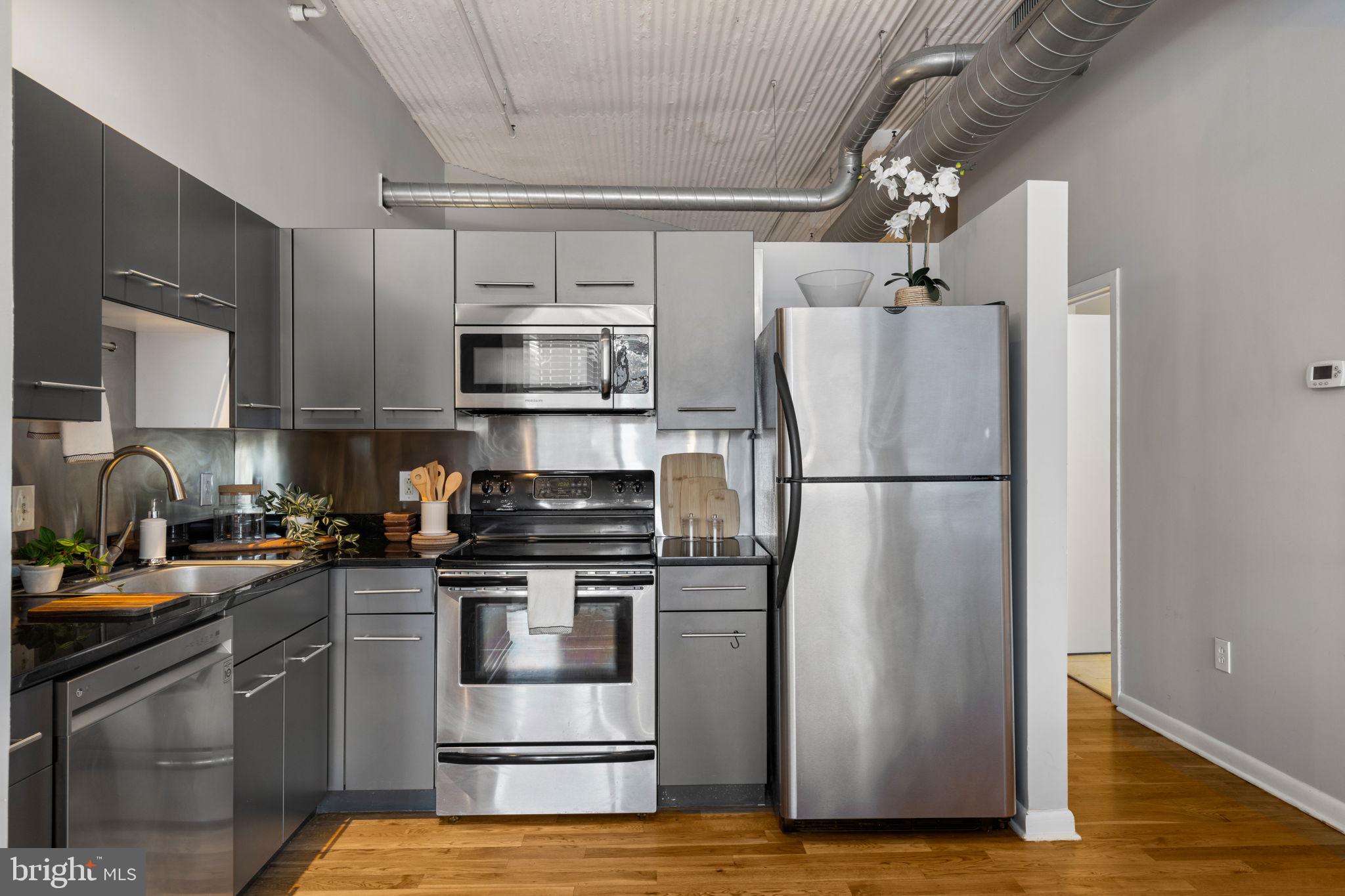 2200 ARCH STREET 409