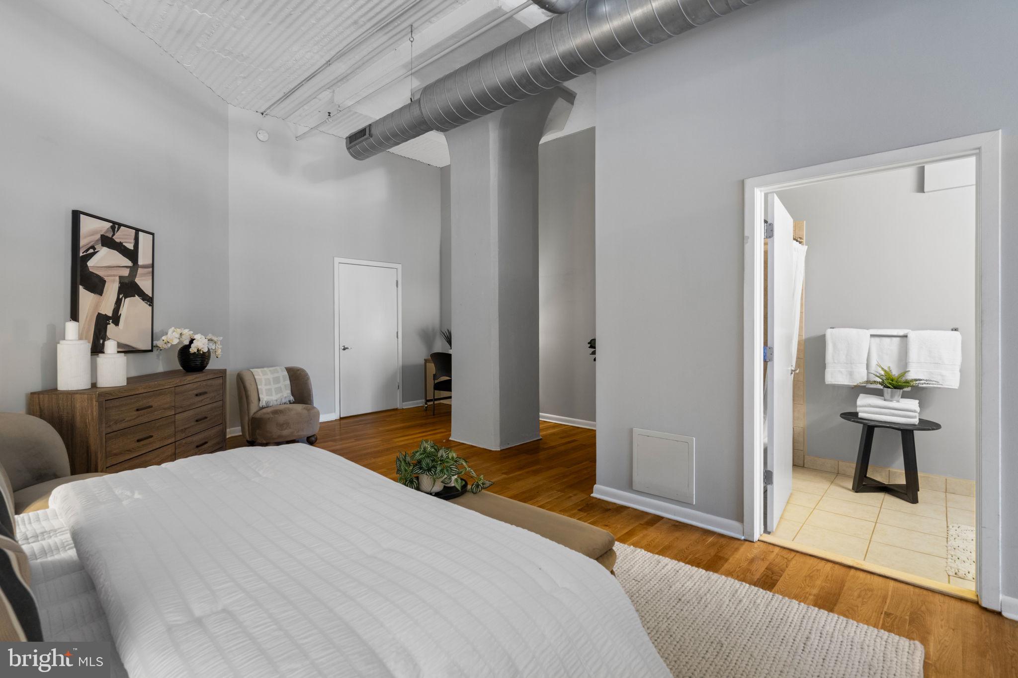 2200 ARCH STREET 409