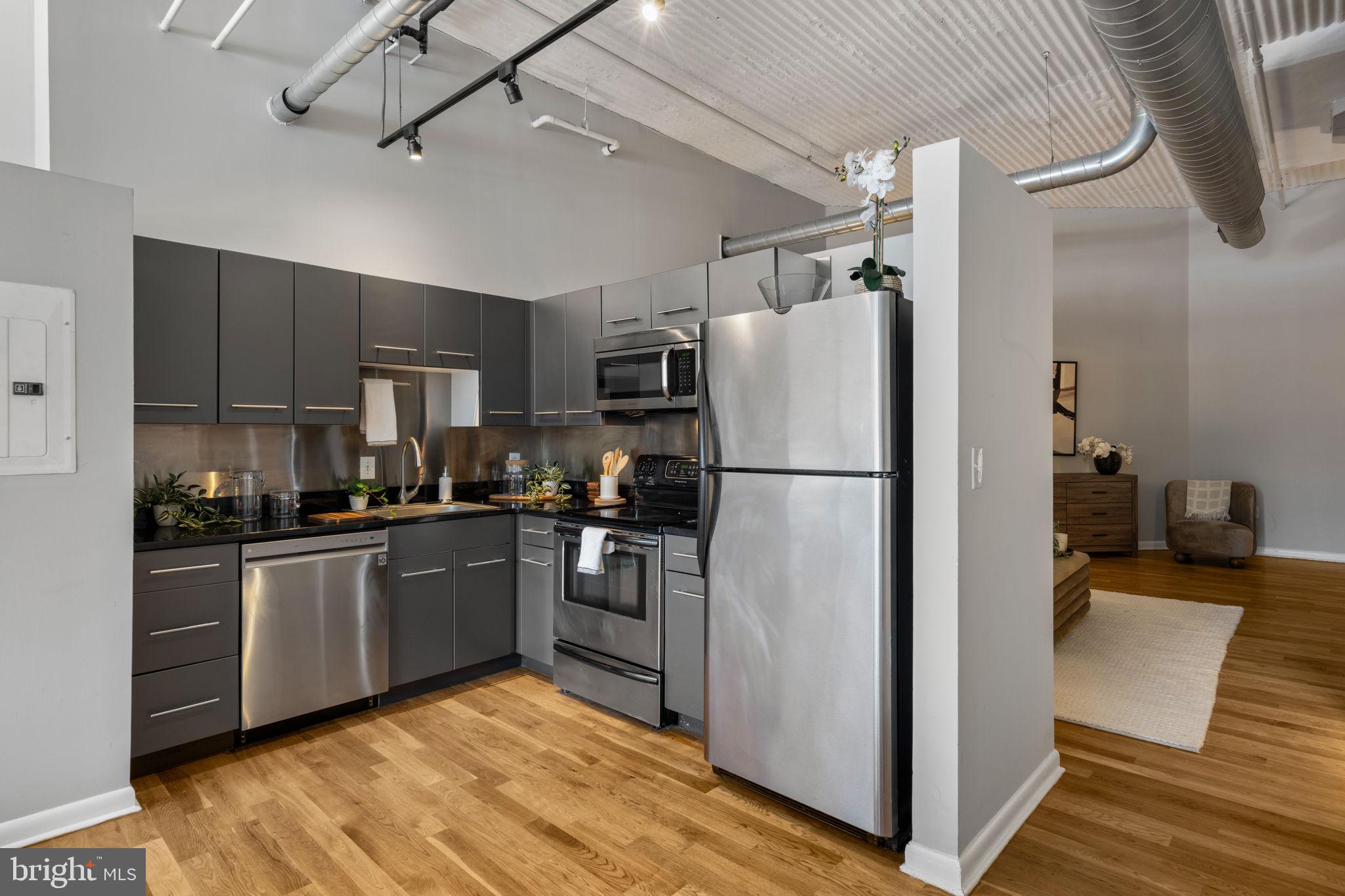 2200 ARCH STREET 409