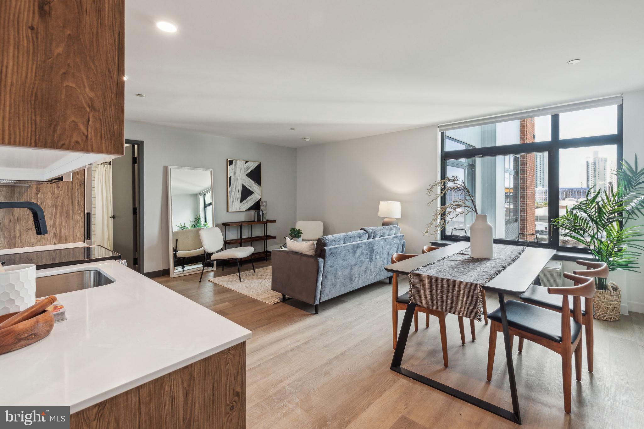 1122 FRANKFORD AVENUE 208