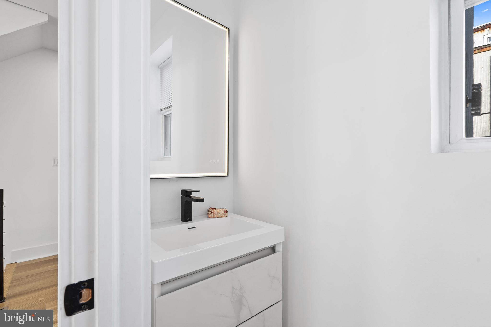 2026 N PALETHORP STREET