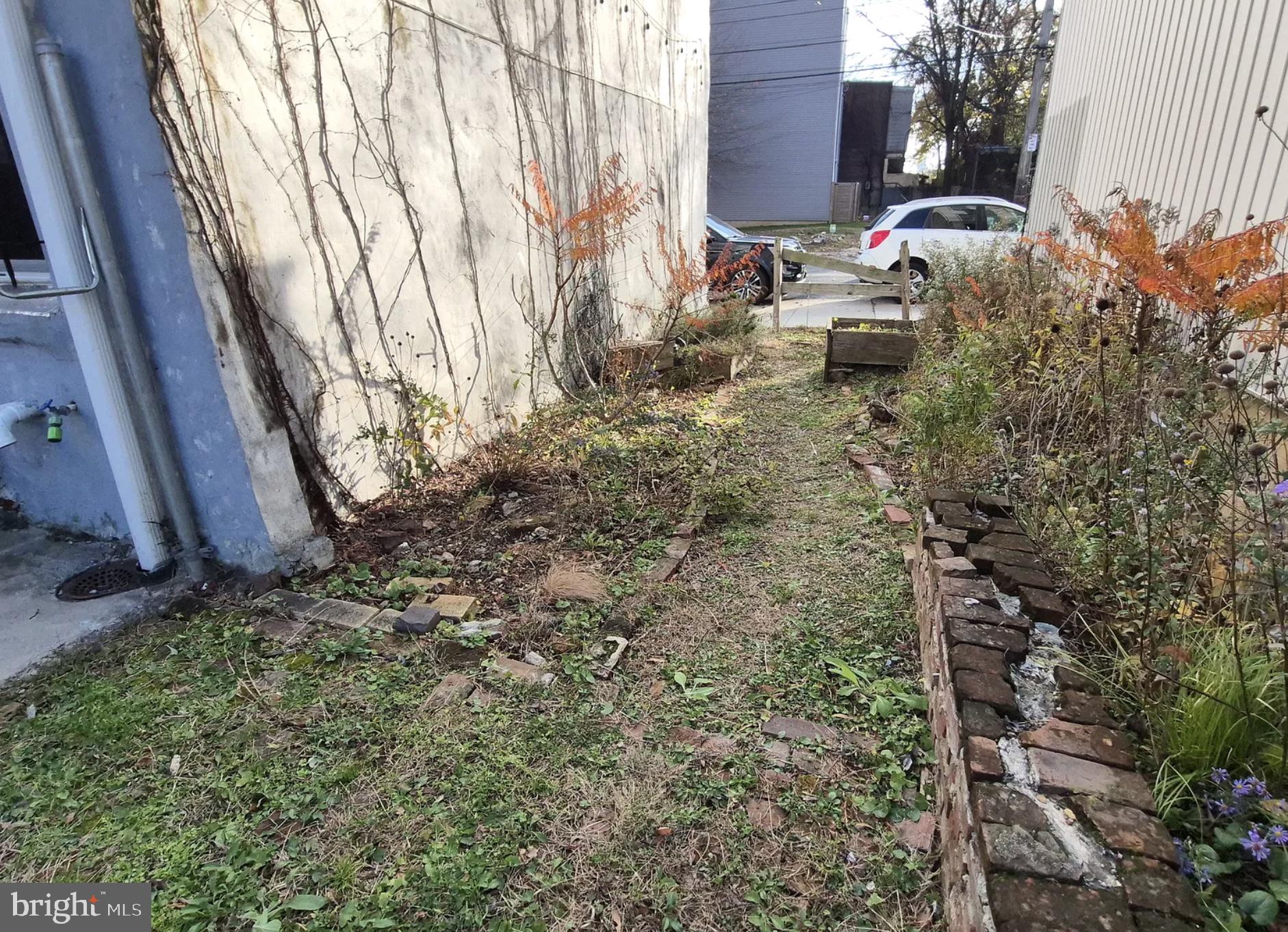 605 CECIL B MOORE AVENUE