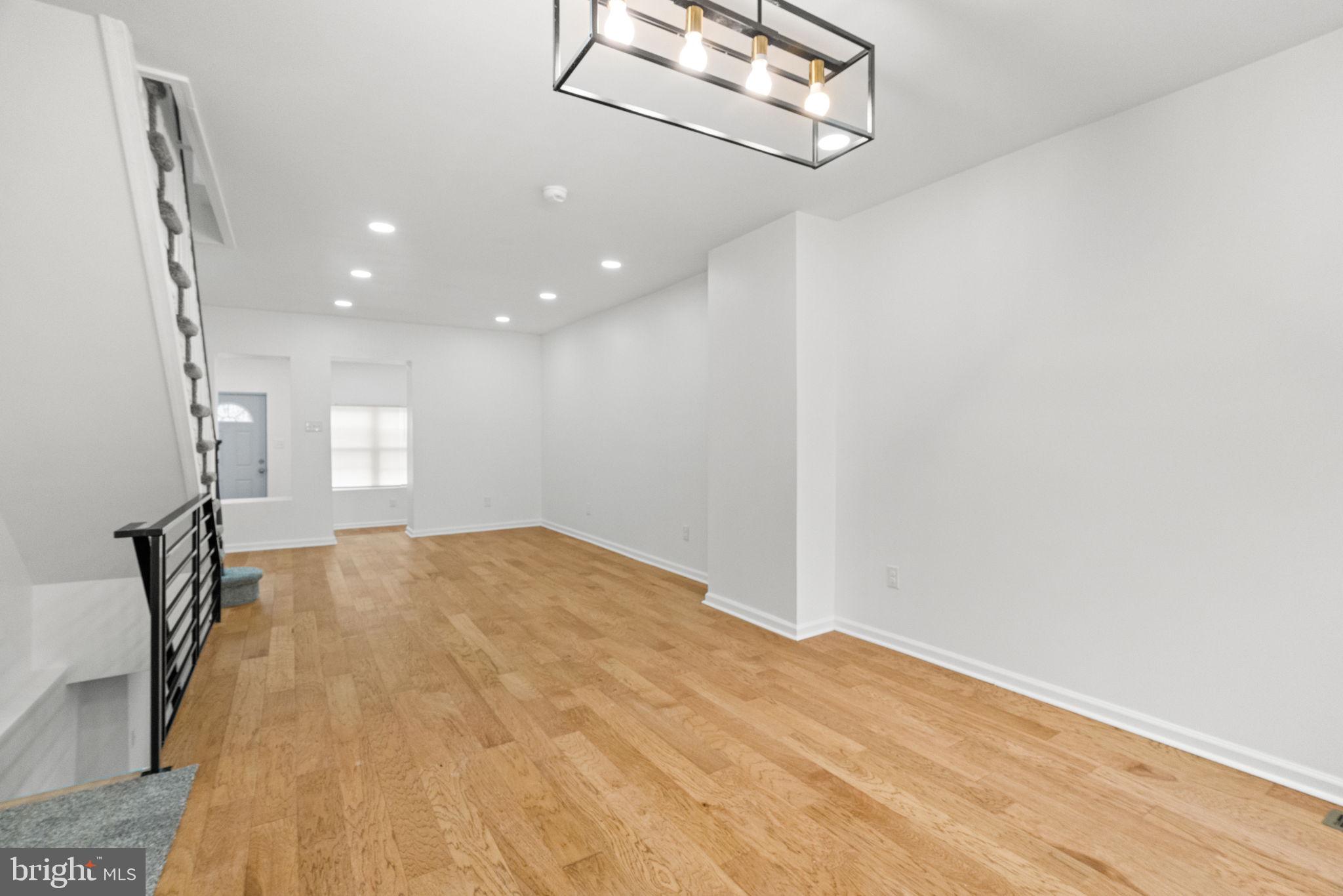 5612 HADDINGTON STREET