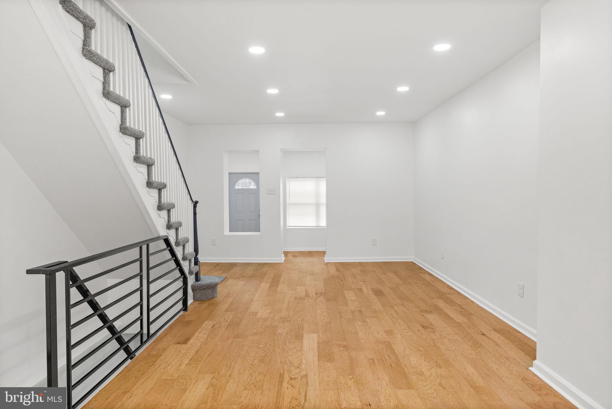 5612 HADDINGTON STREET