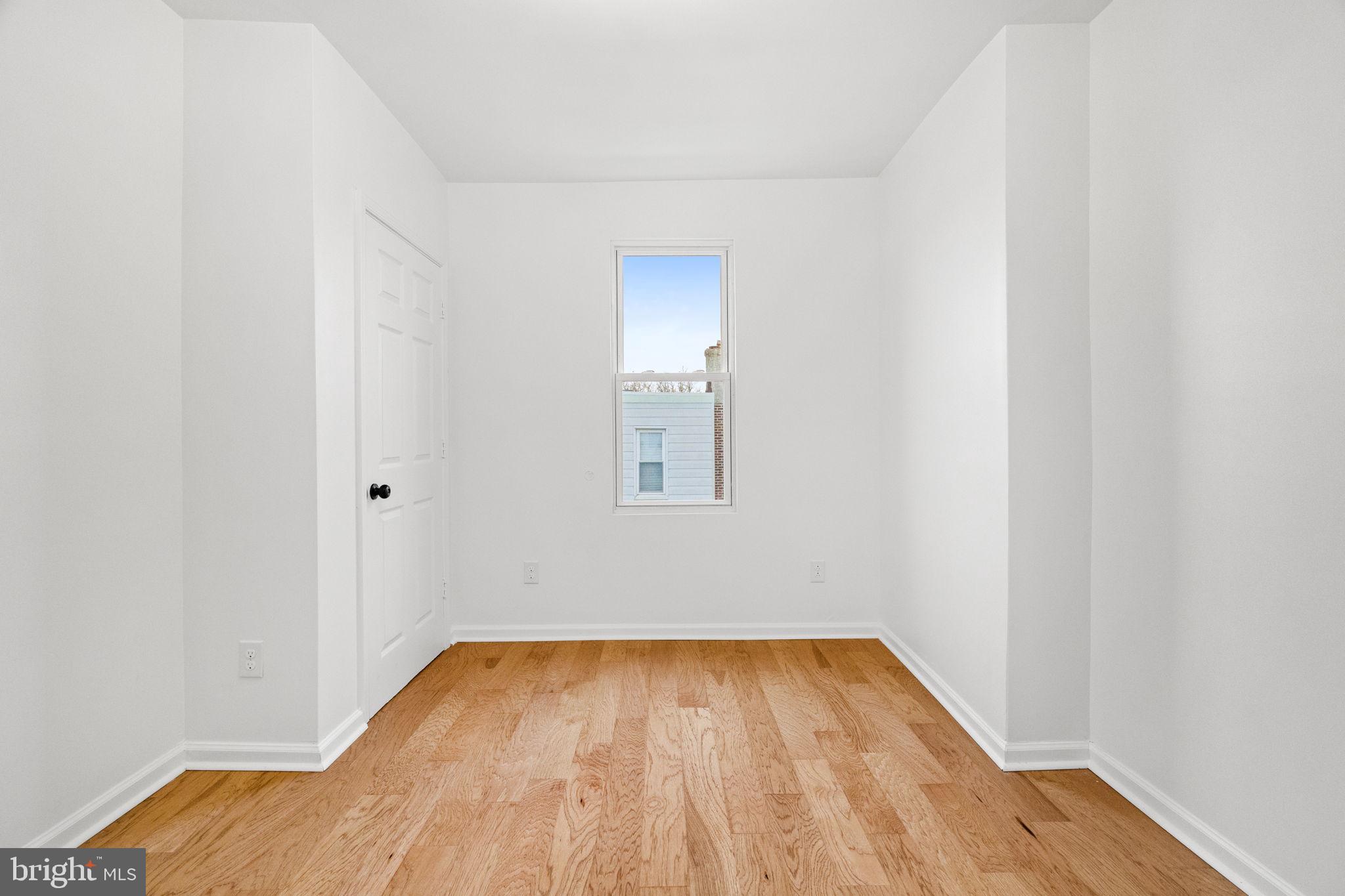 5612 HADDINGTON STREET