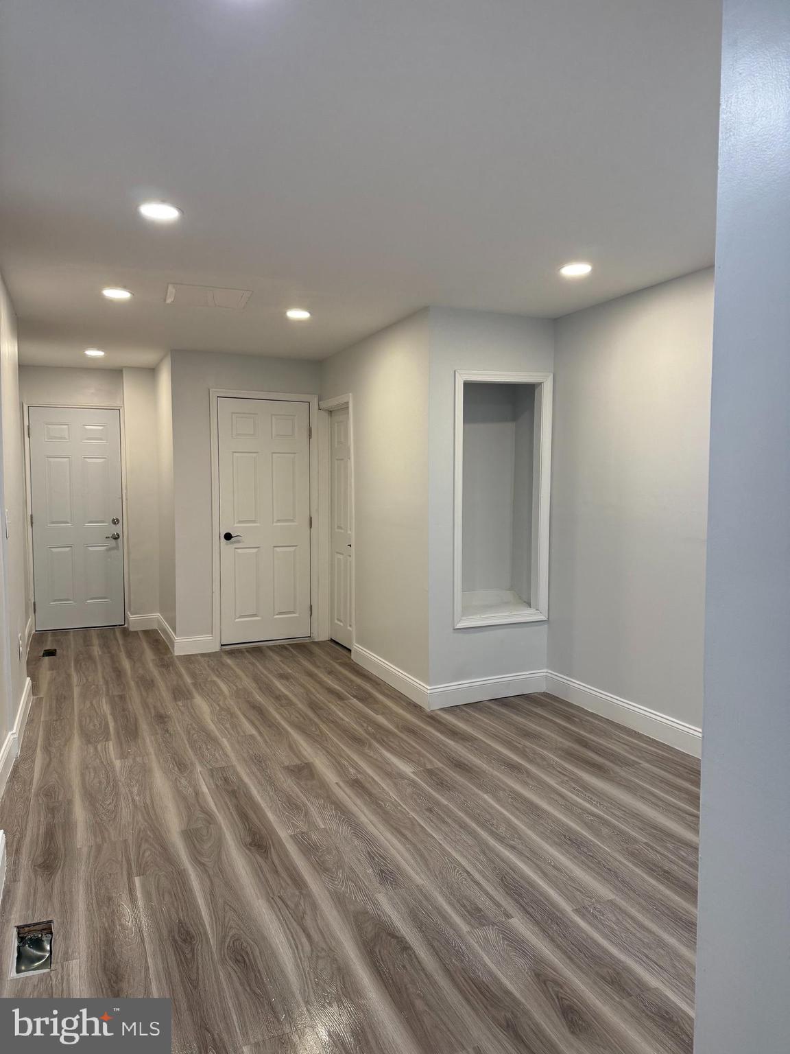 703 W HUNTINGDON STREET 1