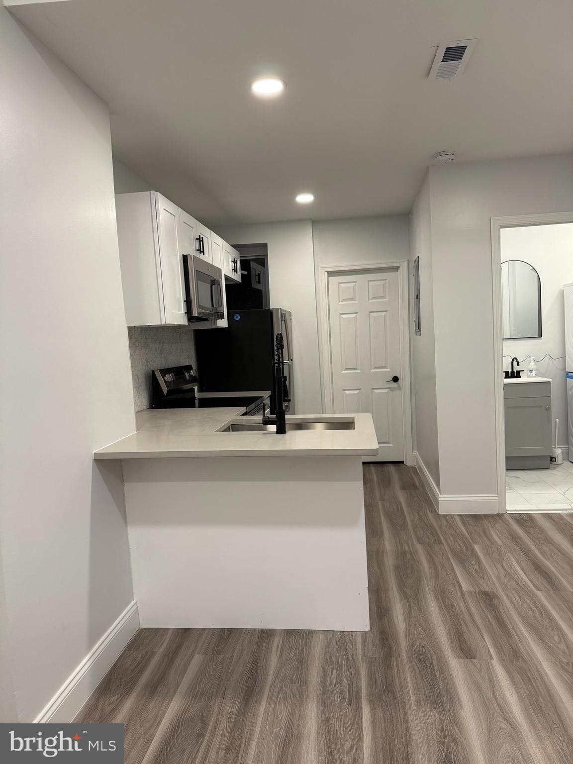 703 W HUNTINGDON STREET 1