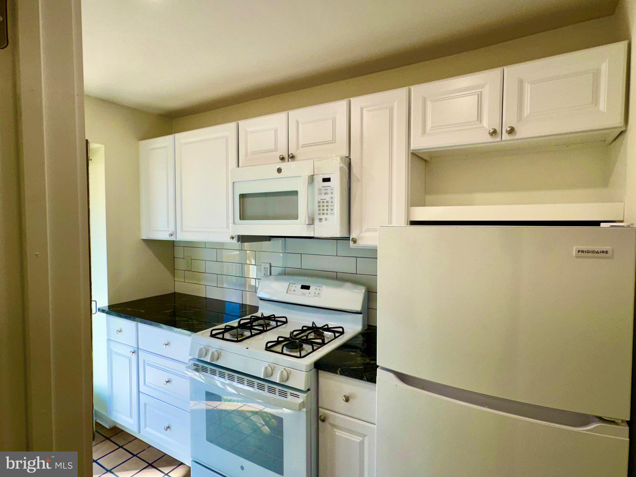 2148 GREEN STREET UNIT 2