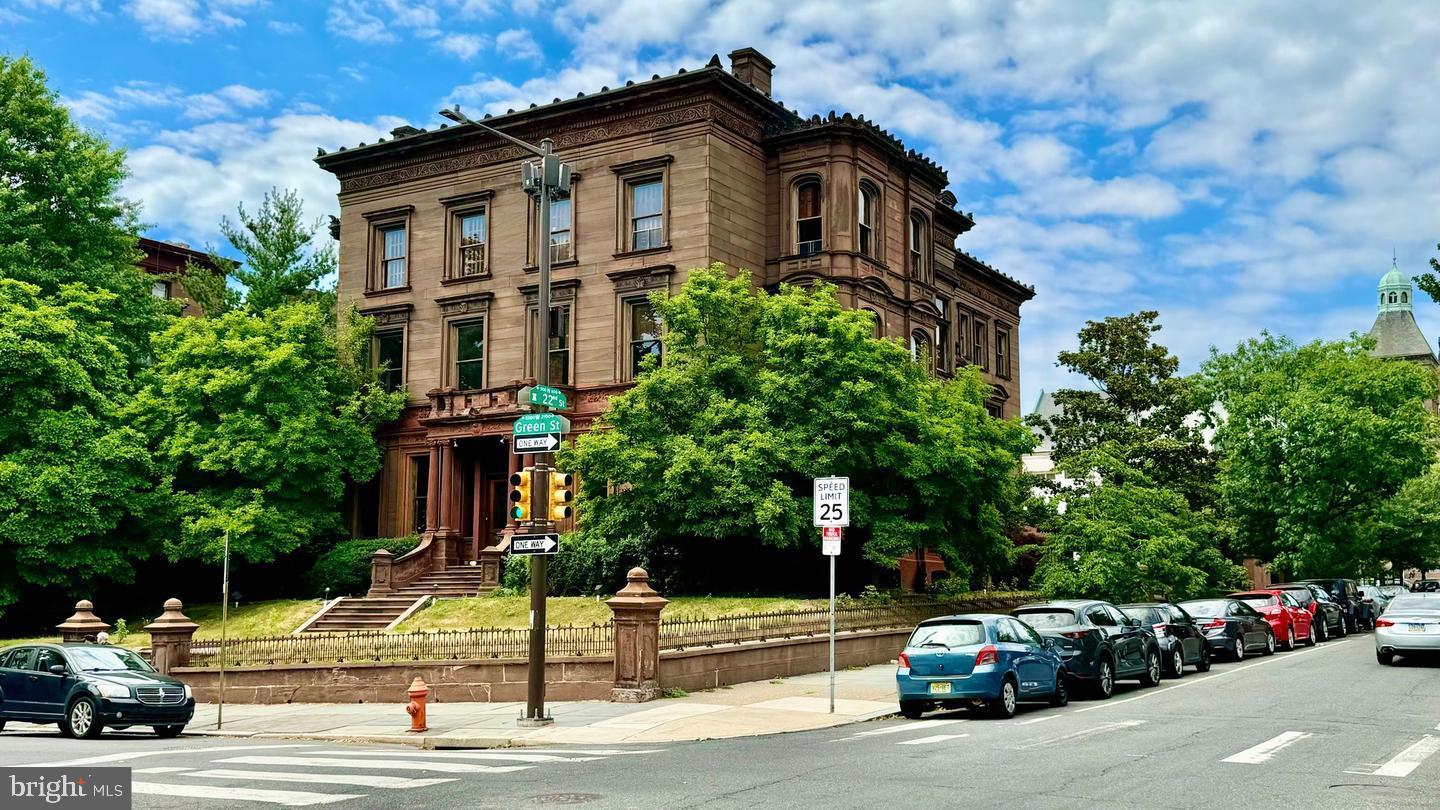 2148 GREEN STREET UNIT 2