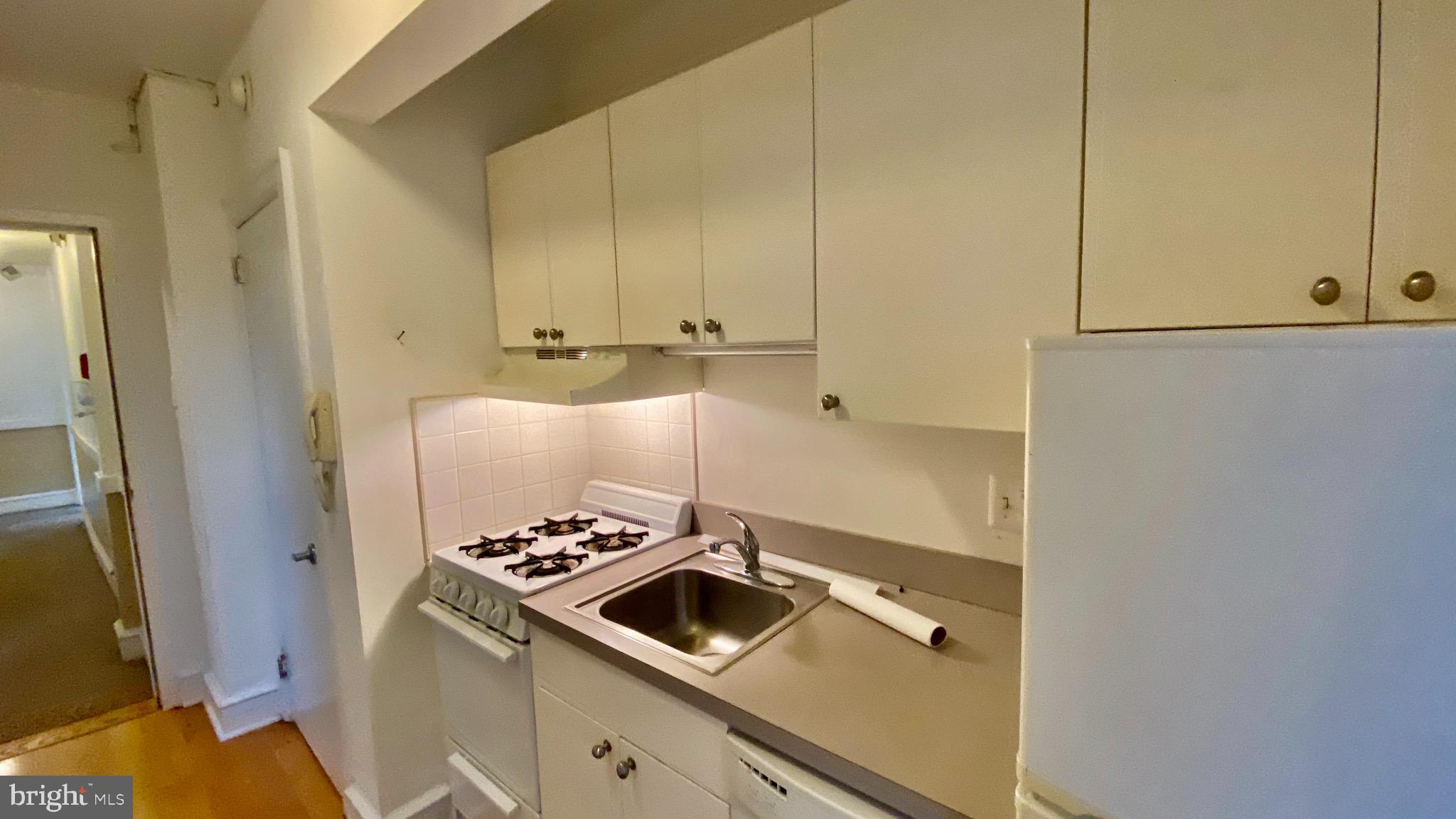 332-34 S 17TH STREET 3C