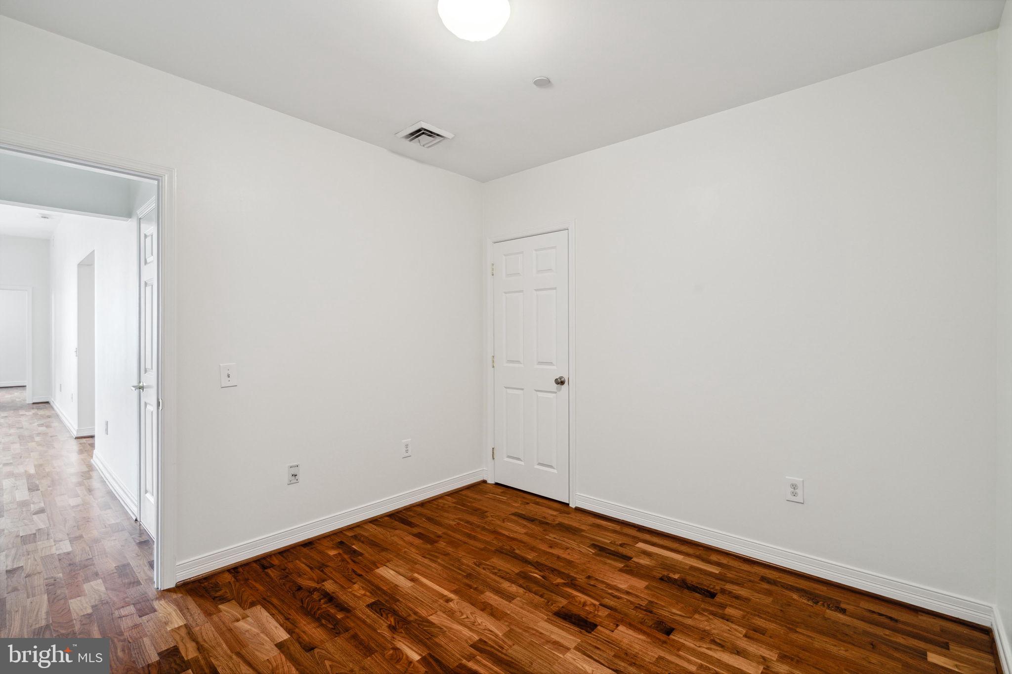 1600 ARCH STREET 1113