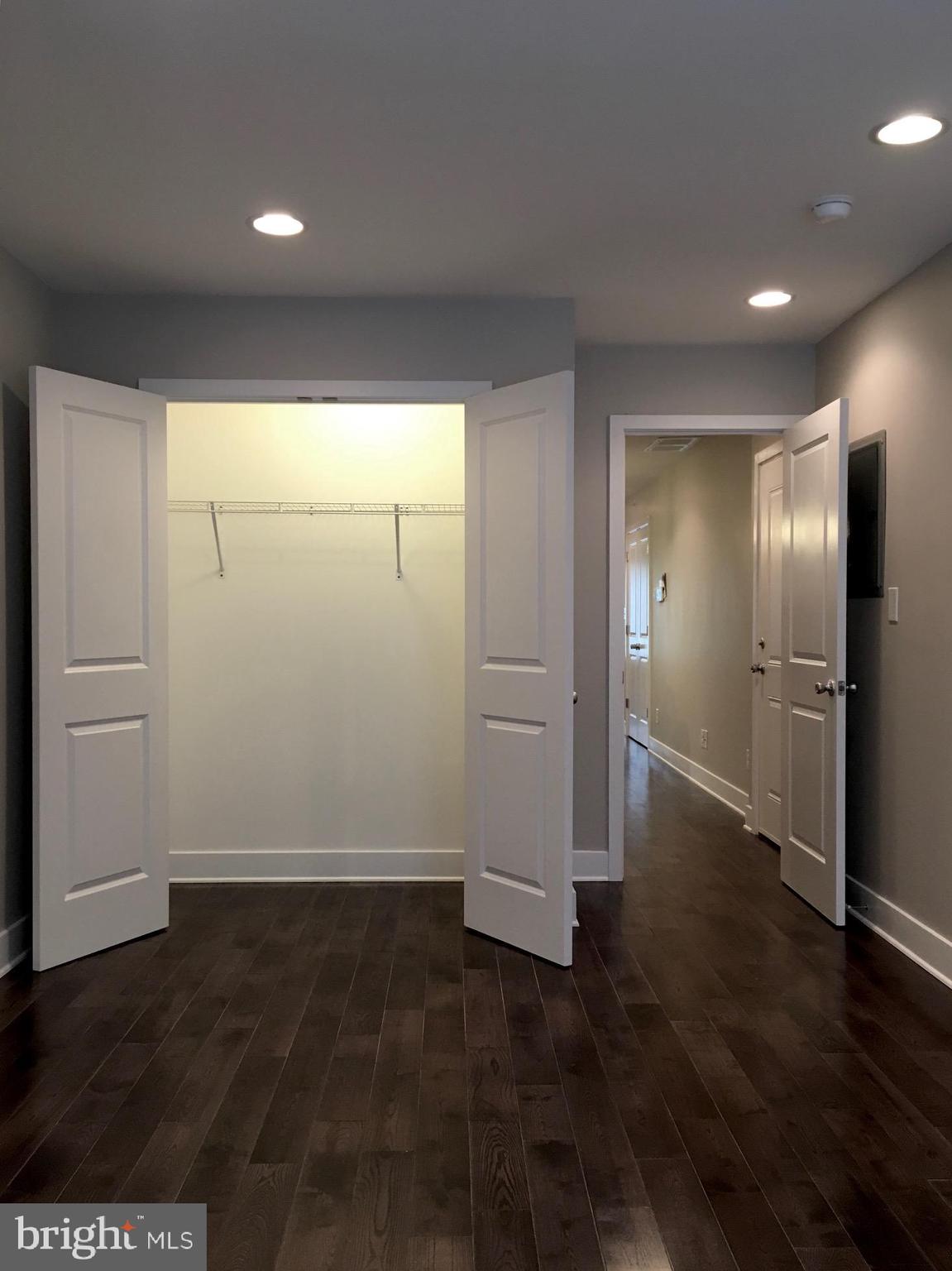 2341 W THOMPSON STREET C