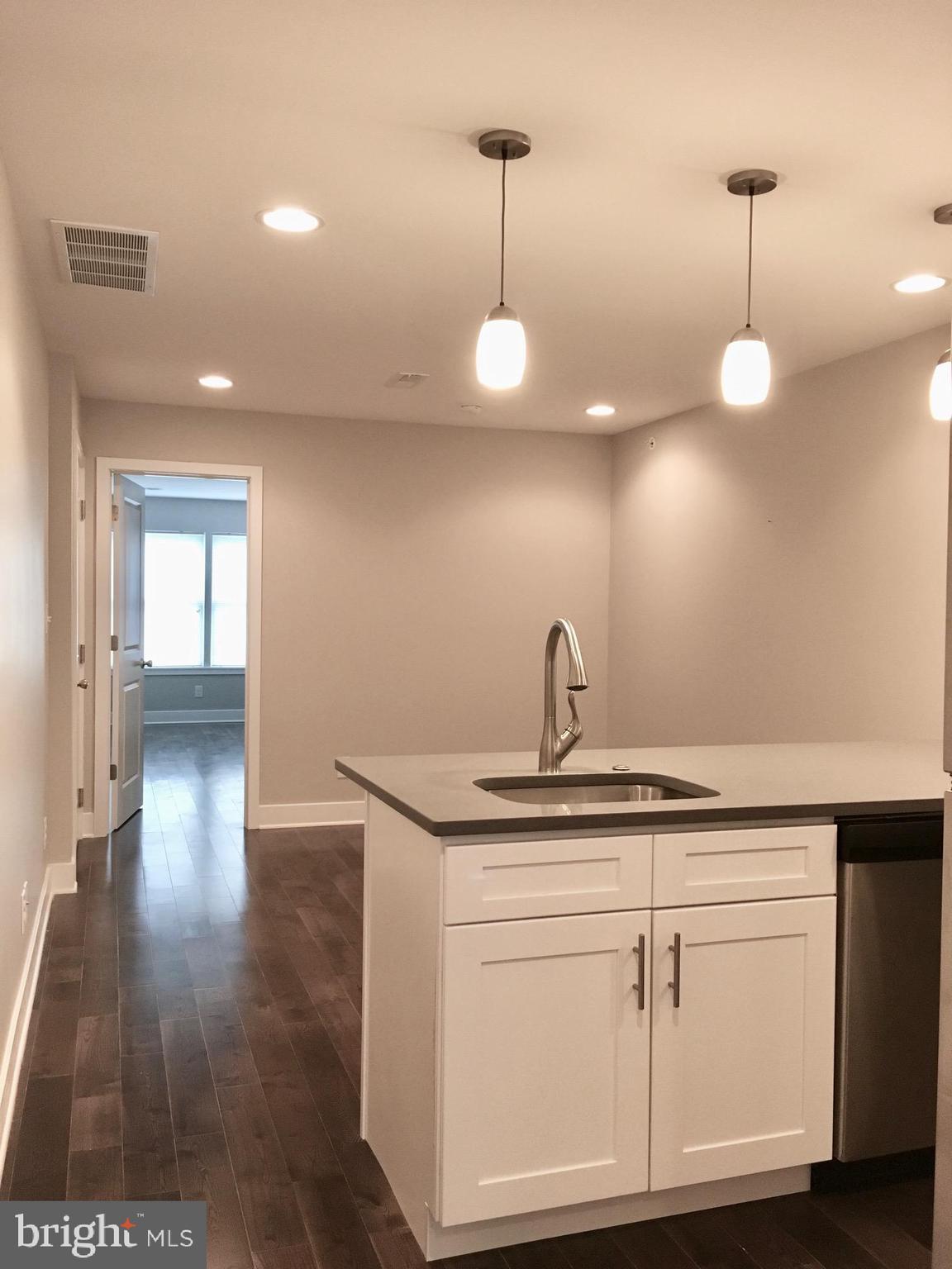 2341 W THOMPSON STREET C