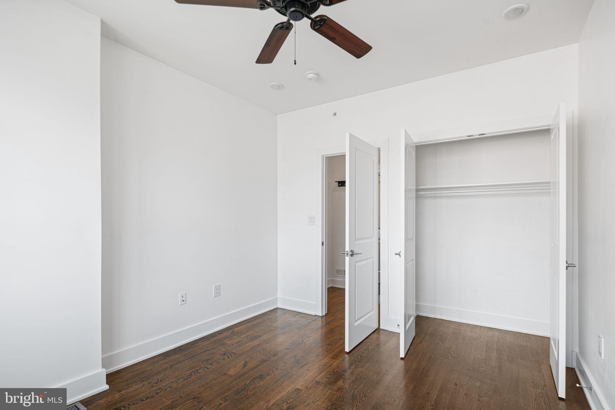 1832 E HUNTINGDON STREET 1