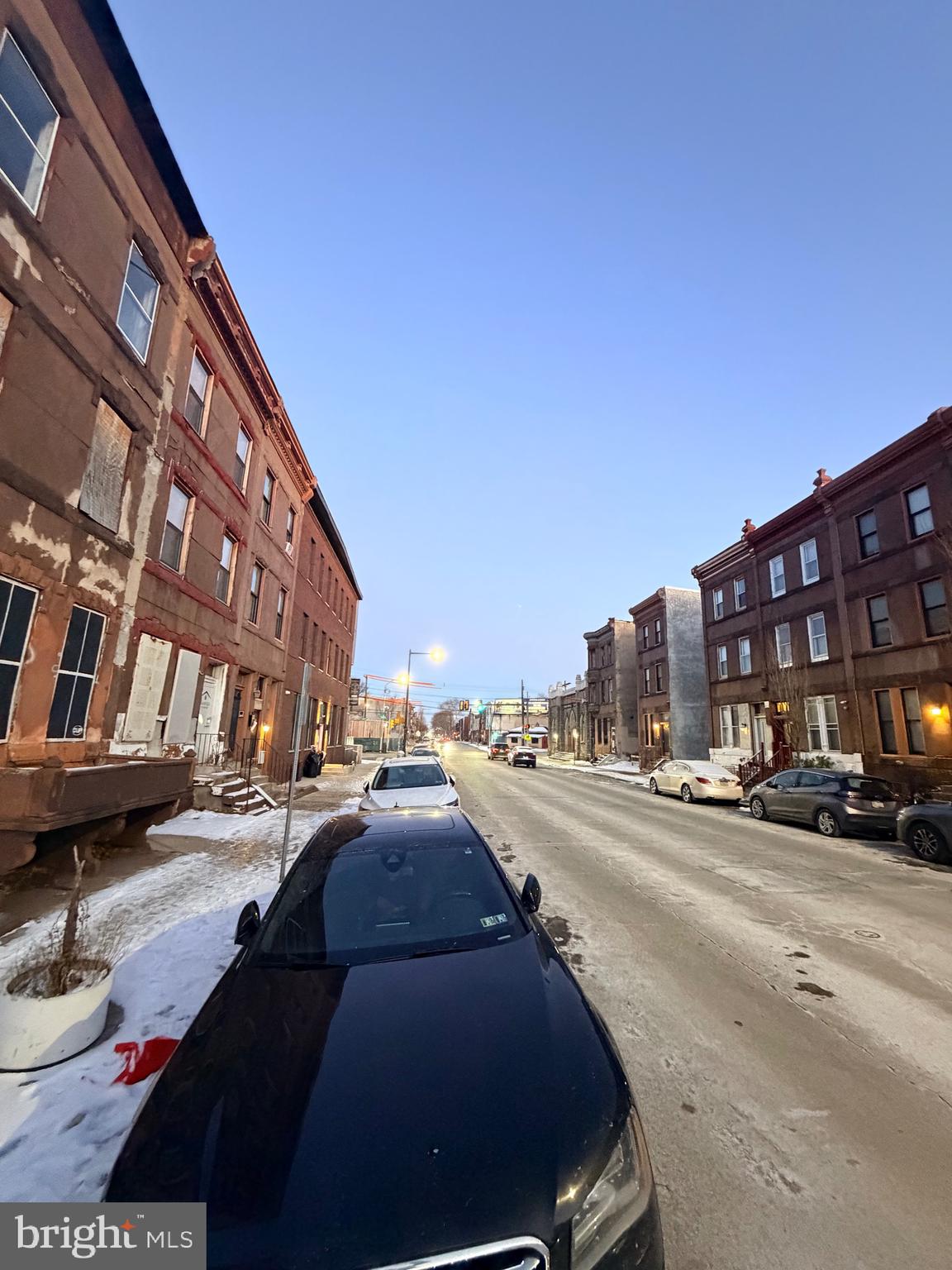 3021 W DIAMOND STREET