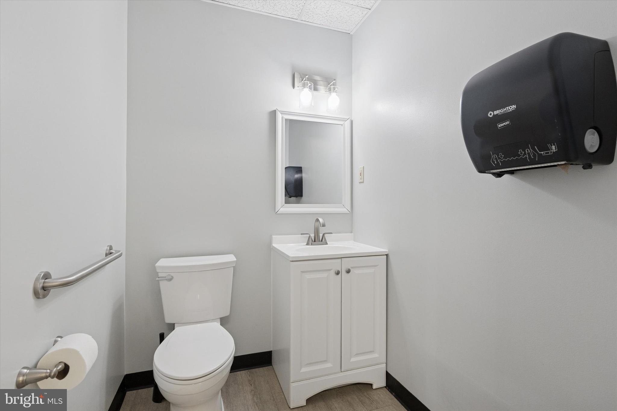 10501 ACADEMY ROAD N