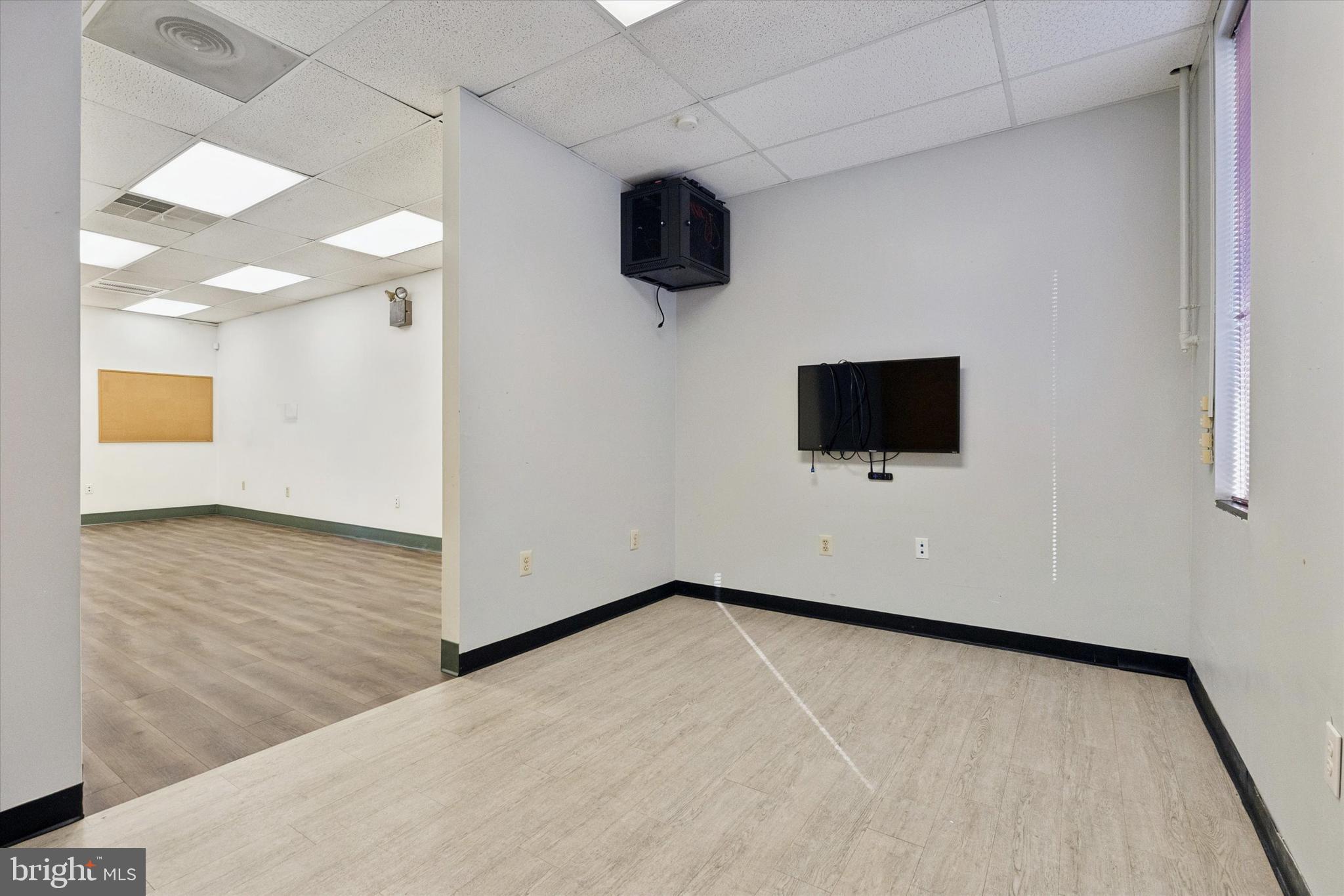 10501 ACADEMY ROAD N