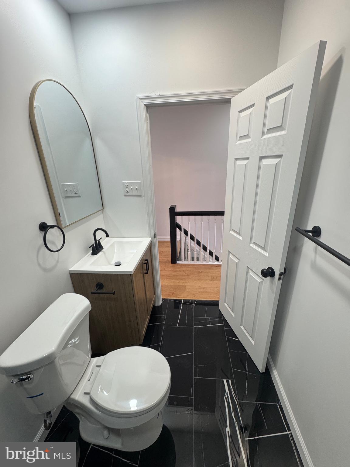 6627 N SMEDLEY STREET