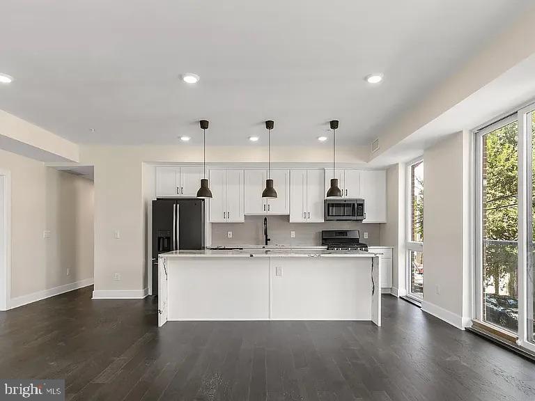 1868 FRANKFORD AVENUE 304