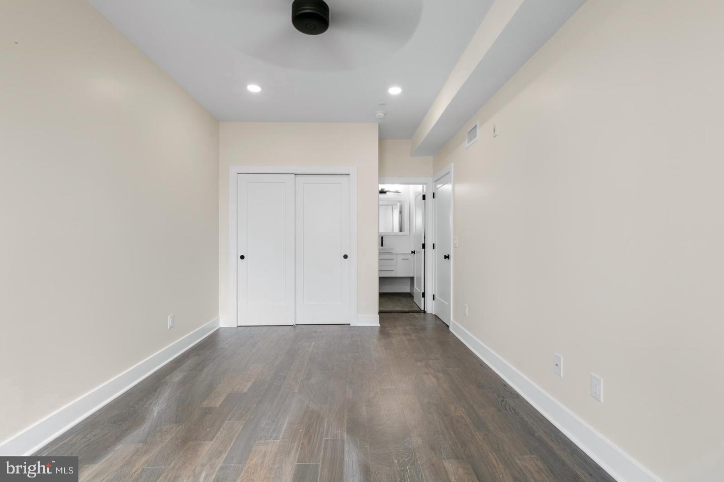 1868 FRANKFORD AVENUE 304