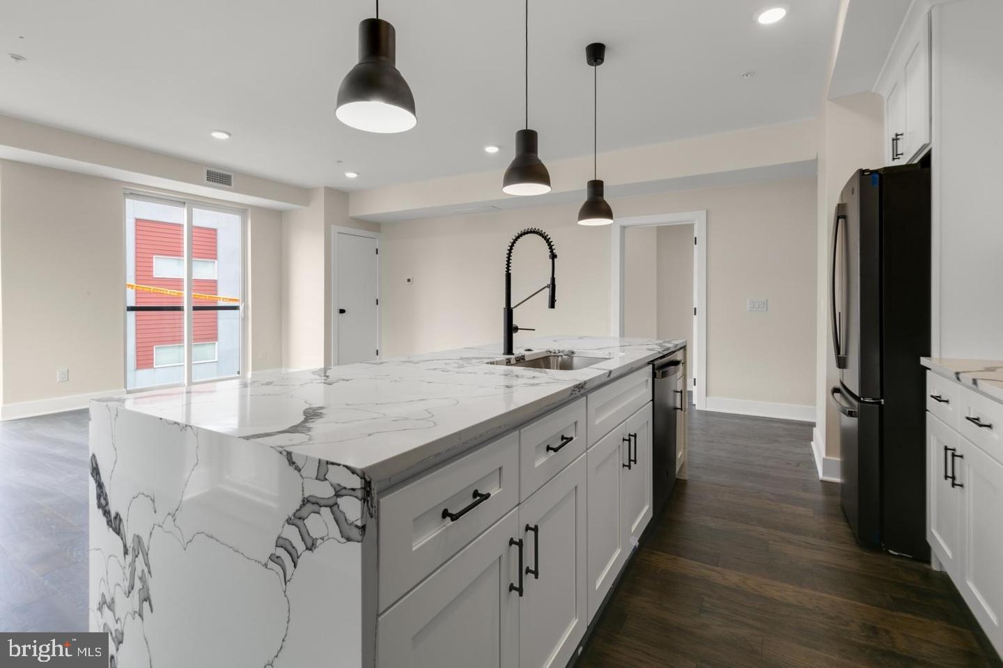 1868 FRANKFORD AVENUE 304