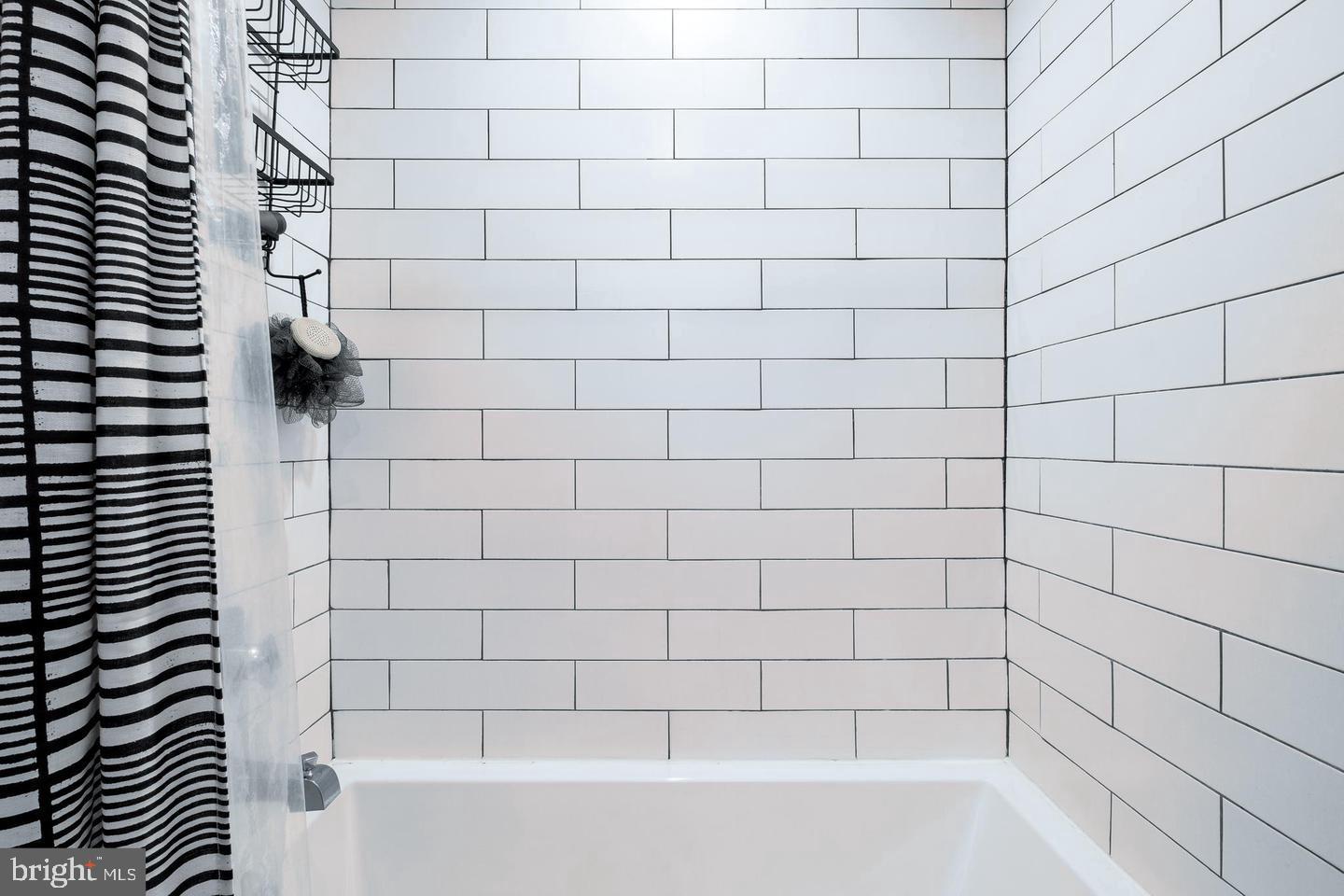 1617 N HOPE STREET 27 2D