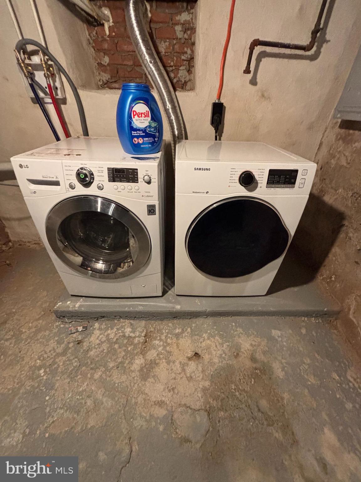 1921 S CROSKEY STREET