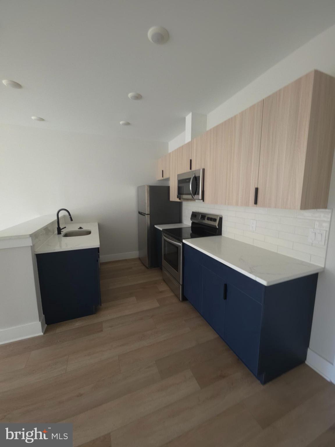 3503 MIDVALE AVENUE 506