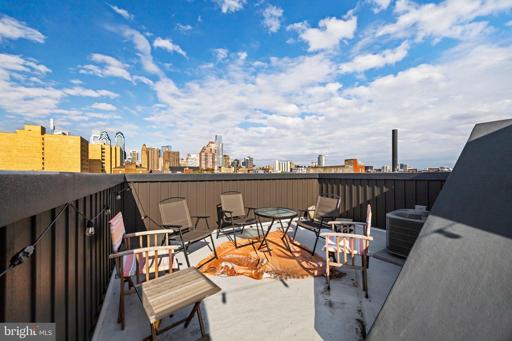 1513 CHRISTIAN STREET 4