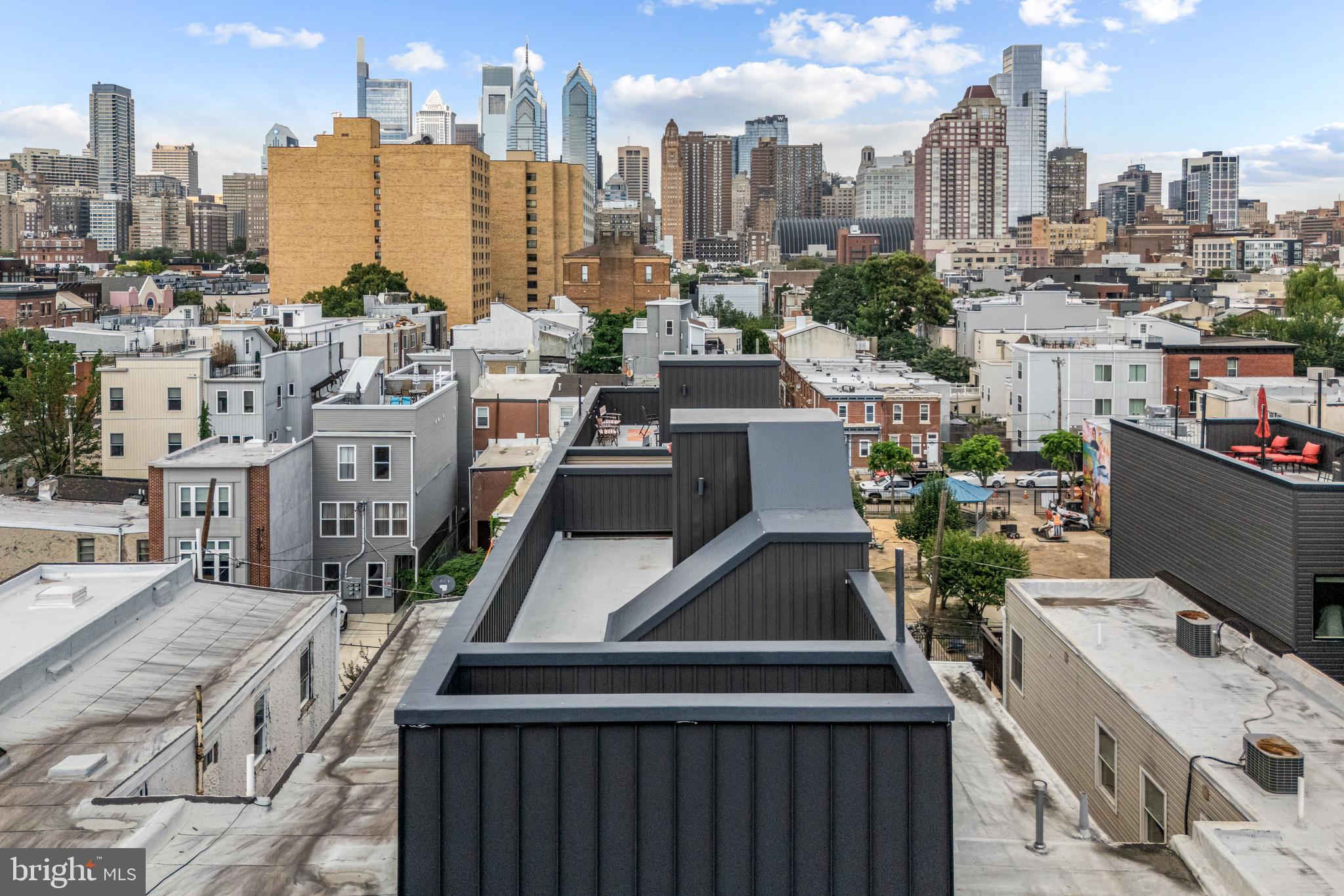 1513 CHRISTIAN STREET 4