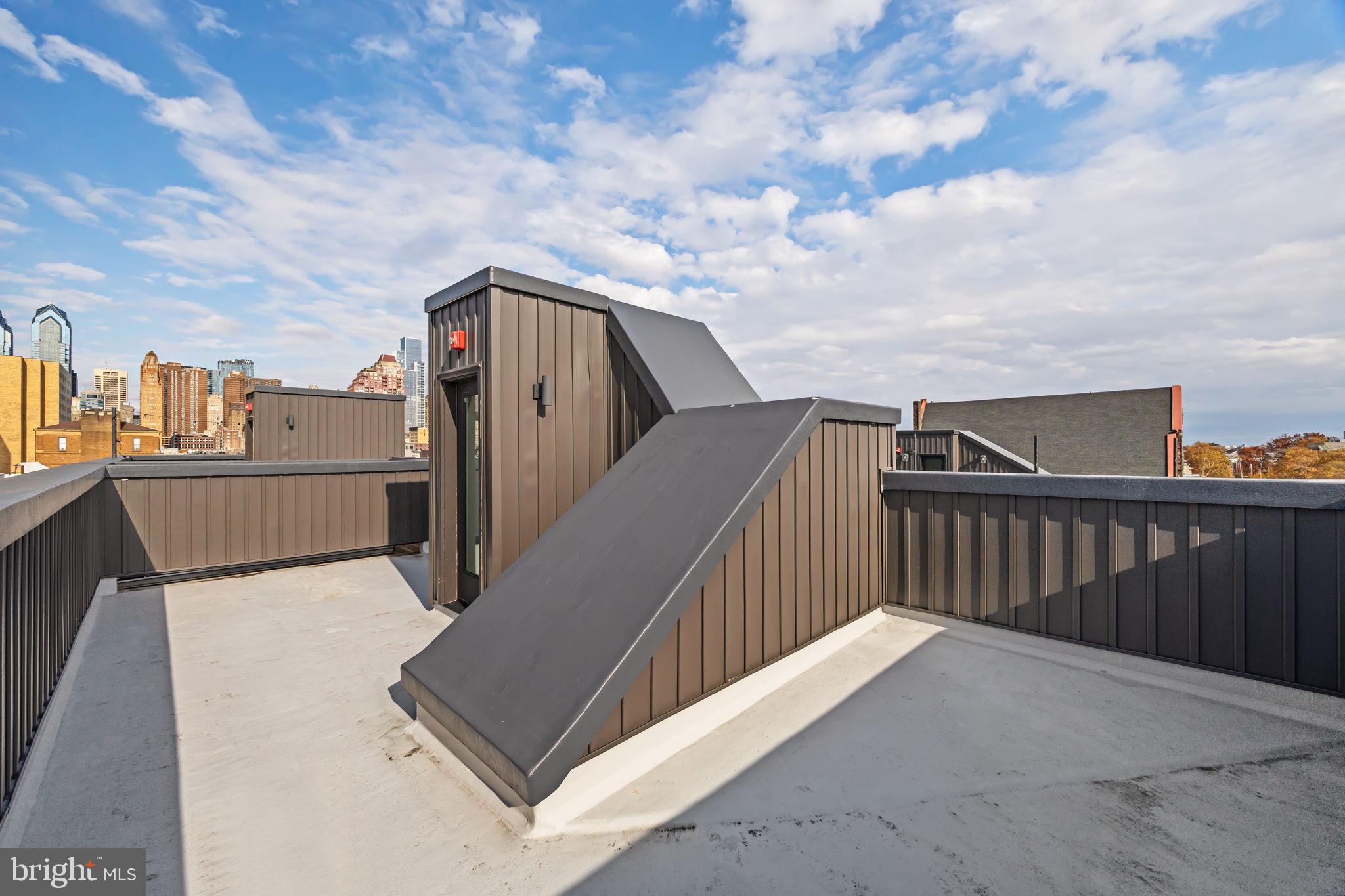 1513 CHRISTIAN STREET 4