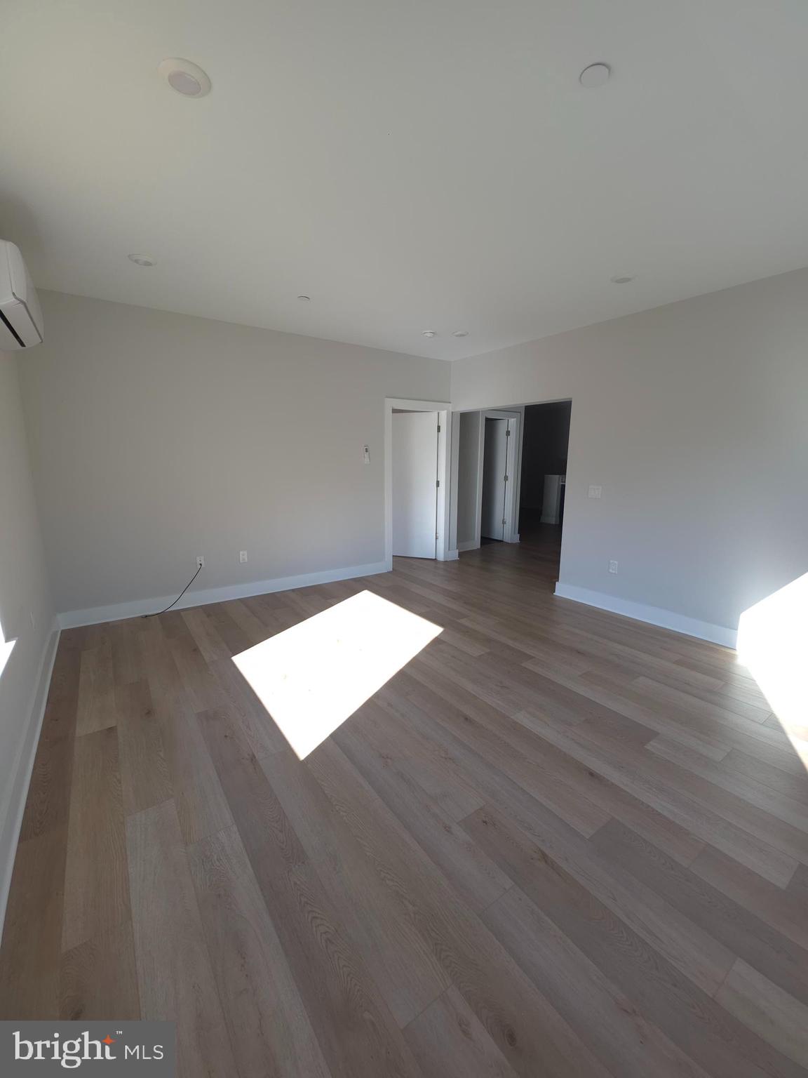 3503 MIDVALE AVENUE 404